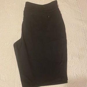 Westbound Black Knee Pants 24W